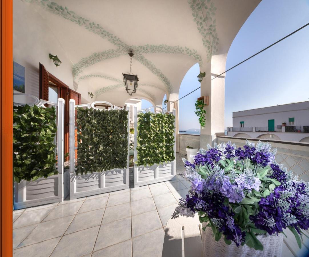 Bed and Breakfast La Finestra sul Mare Ischia Esterno foto