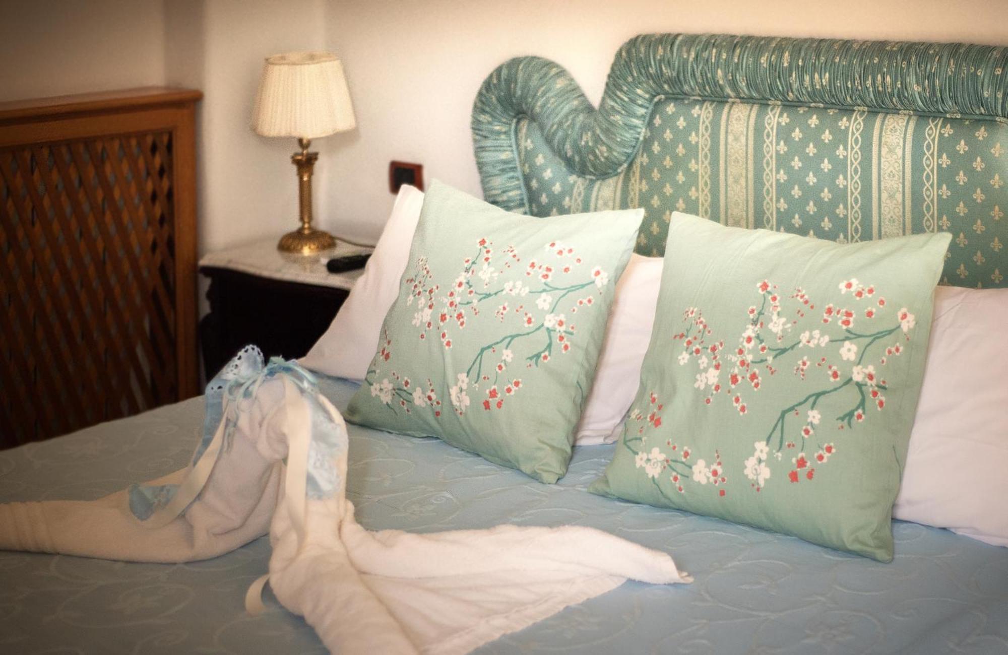 Bed and Breakfast La Finestra sul Mare Ischia Esterno foto